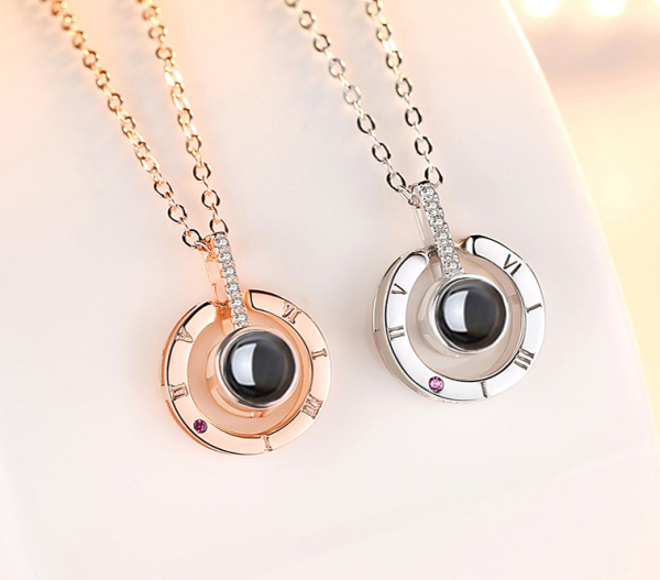 Кулон I love You с проекцией изображения на 100 языках